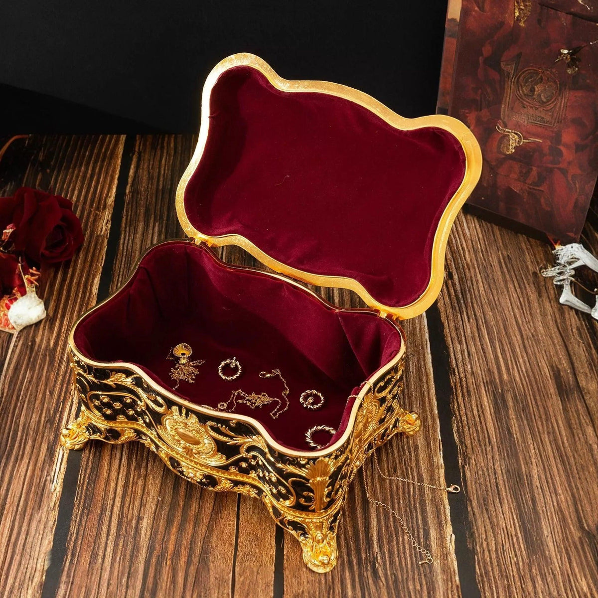 Retro Jewelry Box