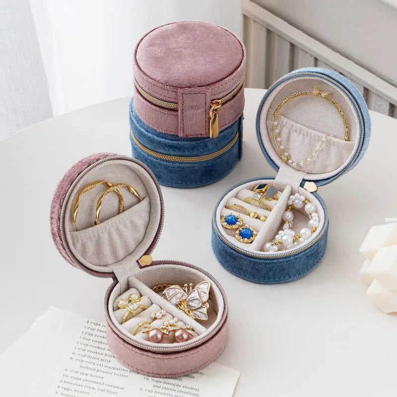 Round Travel Jewelry Case | Jewelry Boxes