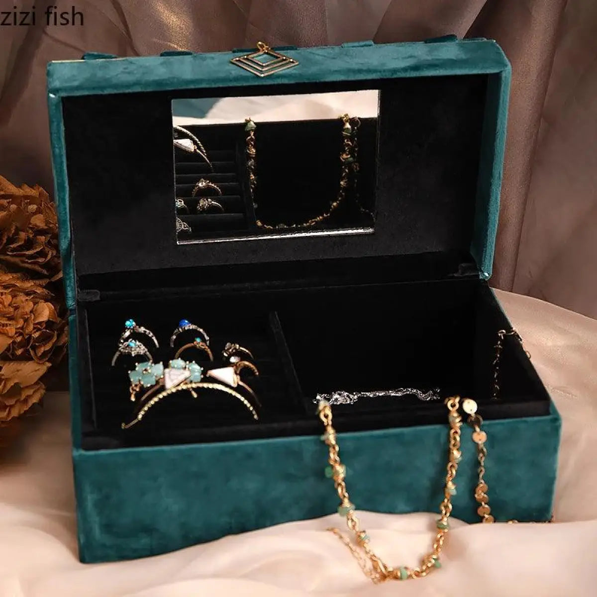 Vintage Velvet Jewelry Box | Jewlery Boxes